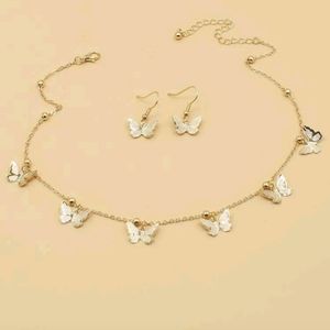 3 pieza set joya con 🦋  mariposa